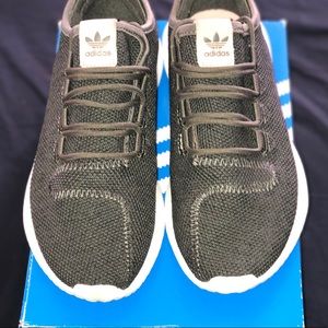 Adidas tubular shadow